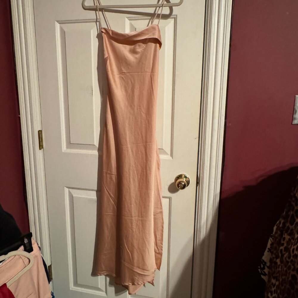 ASTR The Label Blush Satin Slip Dress with Criss Cross Back and Slit Size Medium - Picture 5 of 11